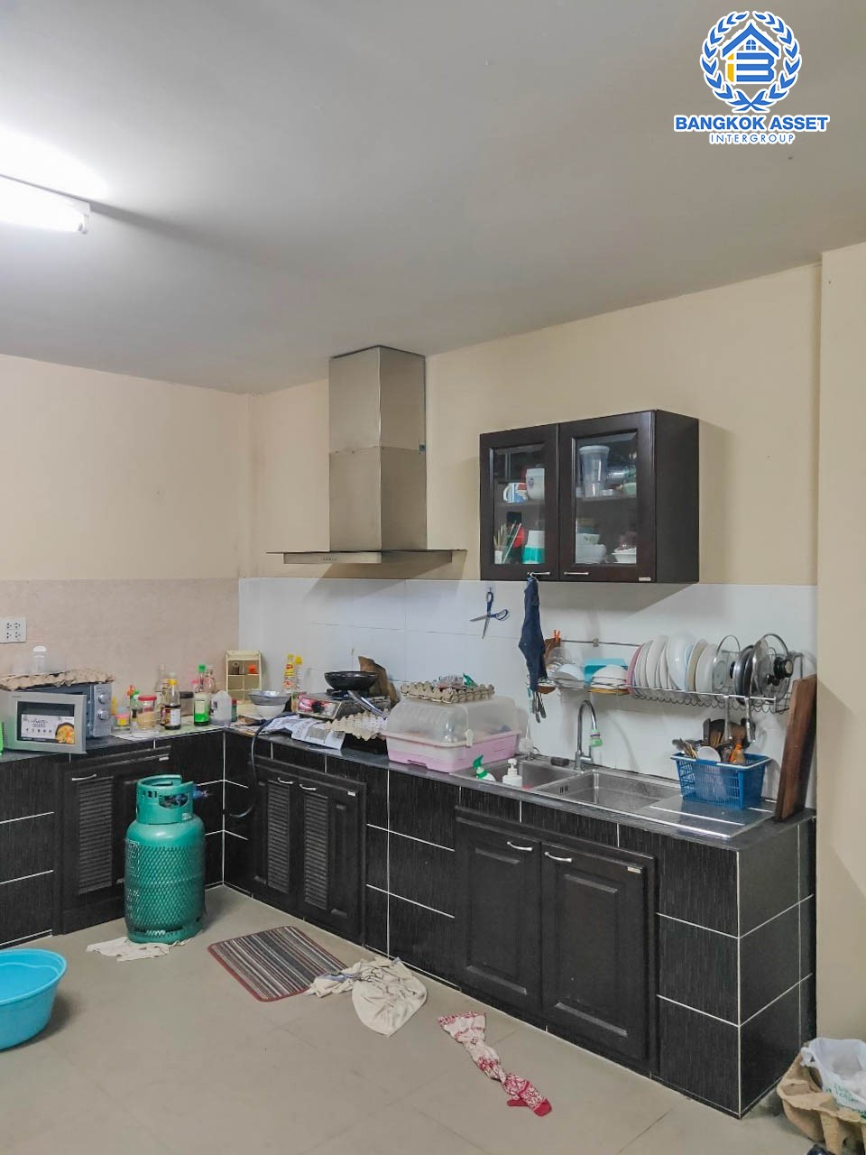 *****บ้านเดี่ยวมือสองพร้อมที่ดิน วารีราชเดช เนื้อที่กว้างขวางมากถึง 143 ตร.ว. ฟังก์ชัน 4 ห้องนอน 4 ห้องน้ำ ที่จอดรถ 5 คัน แถมฟรี! เครื่องปรับอากาศ 4 เครื่อง และเครื่องทำน้ำอุ่น 4 เครื่อง บนทำเลเดินทางสะดวก